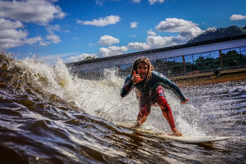 Surf Snowdonia Wavegarden